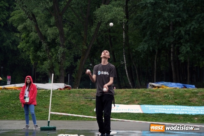 Zdjęcie w galerii na portalu naszwodzislaw.com: Walczyli o 3 tys. zł, czyli drugi dzień Wodzisławskiego Festiwalu Kuglarzy za nami wiadomości z regionu