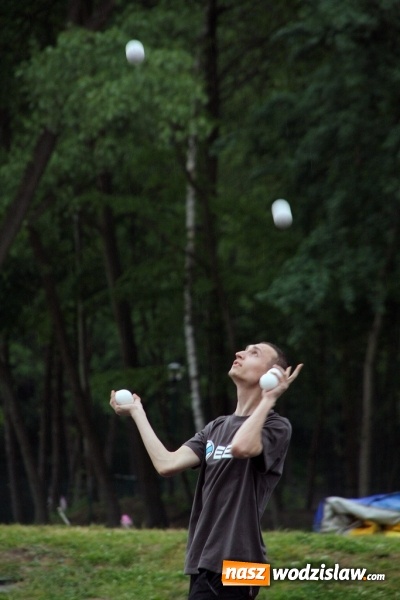 Zdjęcie w galerii na portalu naszwodzislaw.com: Walczyli o 3 tys. zł, czyli drugi dzień Wodzisławskiego Festiwalu Kuglarzy za nami wiadomości z regionu