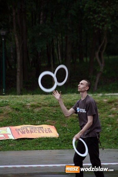 Zdjęcie w galerii na portalu naszwodzislaw.com: Walczyli o 3 tys. zł, czyli drugi dzień Wodzisławskiego Festiwalu Kuglarzy za nami wiadomości z regionu