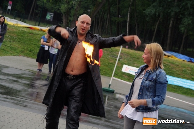 Zdjęcie w galerii na portalu naszwodzislaw.com: Walczyli o 3 tys. zł, czyli drugi dzień Wodzisławskiego Festiwalu Kuglarzy za nami wiadomości z regionu