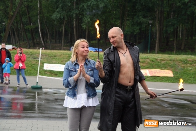 Zdjęcie w galerii na portalu naszwodzislaw.com: Walczyli o 3 tys. zł, czyli drugi dzień Wodzisławskiego Festiwalu Kuglarzy za nami wiadomości z regionu