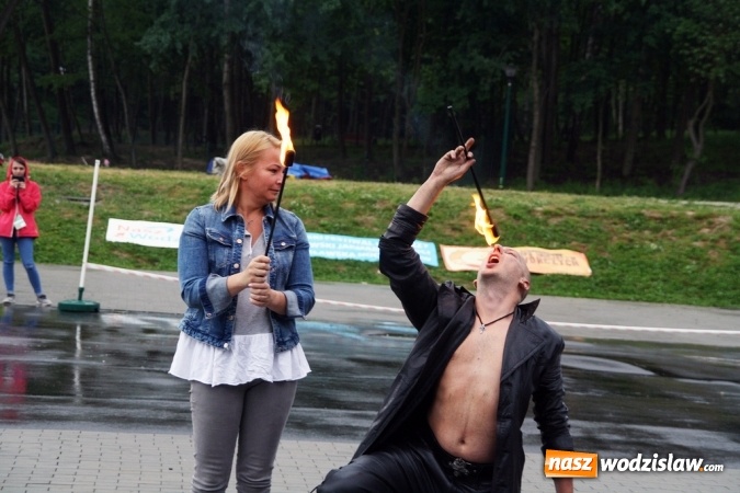 Zdjęcie w galerii na portalu naszwodzislaw.com: Walczyli o 3 tys. zł, czyli drugi dzień Wodzisławskiego Festiwalu Kuglarzy za nami wiadomości z regionu