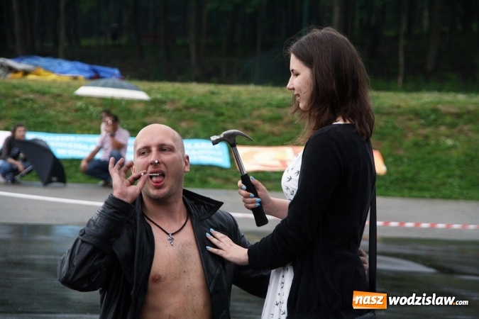 Zdjęcie w galerii na portalu naszwodzislaw.com: Walczyli o 3 tys. zł, czyli drugi dzień Wodzisławskiego Festiwalu Kuglarzy za nami wiadomości z regionu