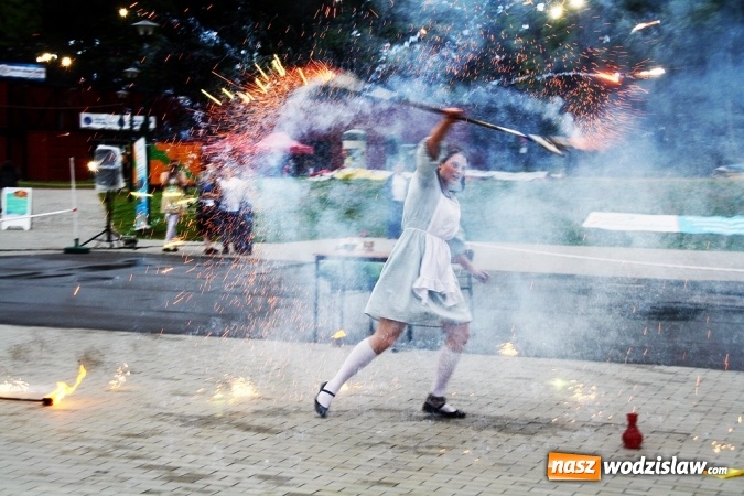 Zdjęcie w galerii na portalu naszwodzislaw.com: Walczyli o 3 tys. zł, czyli drugi dzień Wodzisławskiego Festiwalu Kuglarzy za nami wiadomości z regionu