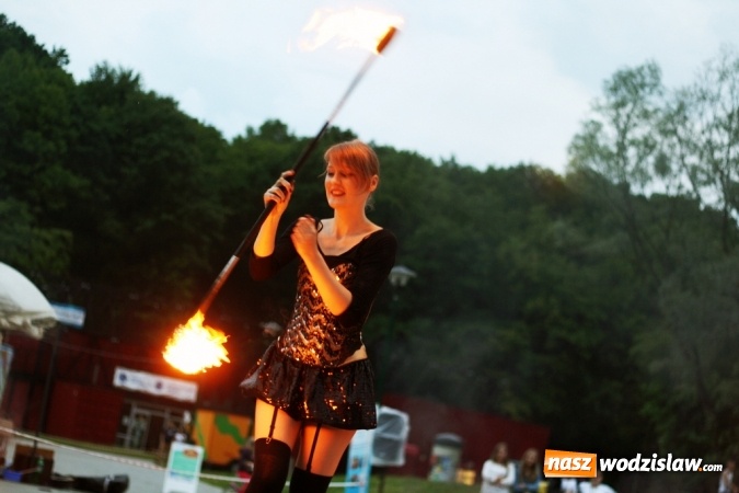 Zdjęcie w galerii na portalu naszwodzislaw.com: Walczyli o 3 tys. zł, czyli drugi dzień Wodzisławskiego Festiwalu Kuglarzy za nami wiadomości z regionu