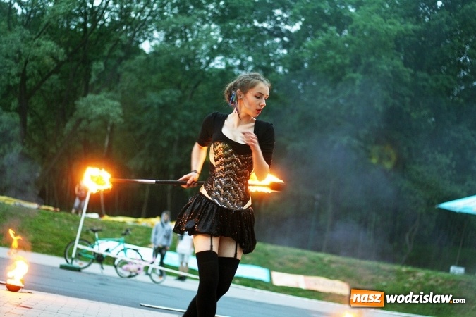 Zdjęcie w galerii na portalu naszwodzislaw.com: Walczyli o 3 tys. zł, czyli drugi dzień Wodzisławskiego Festiwalu Kuglarzy za nami wiadomości z regionu