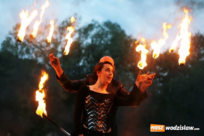 Zdjęcie w galerii na portalu naszwodzislaw.com: Walczyli o 3 tys. zł, czyli drugi dzień Wodzisławskiego Festiwalu Kuglarzy za nami wiadomości z regionu