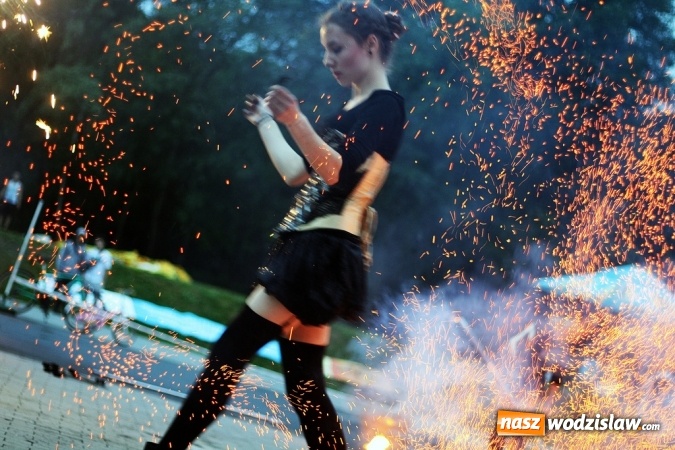 Zdjęcie w galerii na portalu naszwodzislaw.com: Walczyli o 3 tys. zł, czyli drugi dzień Wodzisławskiego Festiwalu Kuglarzy za nami wiadomości z regionu