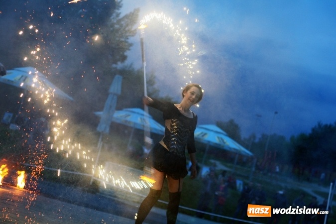 Zdjęcie w galerii na portalu naszwodzislaw.com: Walczyli o 3 tys. zł, czyli drugi dzień Wodzisławskiego Festiwalu Kuglarzy za nami wiadomości z regionu