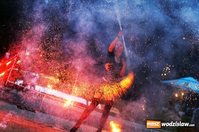 Zdjęcie w galerii na portalu naszwodzislaw.com: Walczyli o 3 tys. zł, czyli drugi dzień Wodzisławskiego Festiwalu Kuglarzy za nami wiadomości z regionu