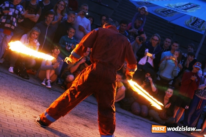 Zdjęcie w galerii na portalu naszwodzislaw.com: Walczyli o 3 tys. zł, czyli drugi dzień Wodzisławskiego Festiwalu Kuglarzy za nami wiadomości z regionu
