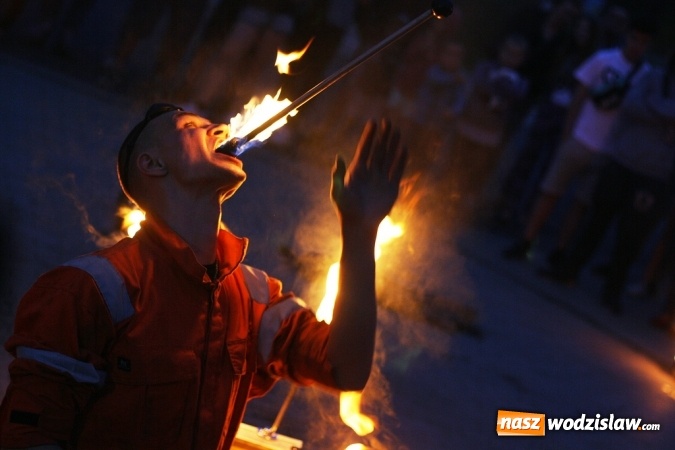 Zdjęcie w galerii na portalu naszwodzislaw.com: Walczyli o 3 tys. zł, czyli drugi dzień Wodzisławskiego Festiwalu Kuglarzy za nami wiadomości z regionu