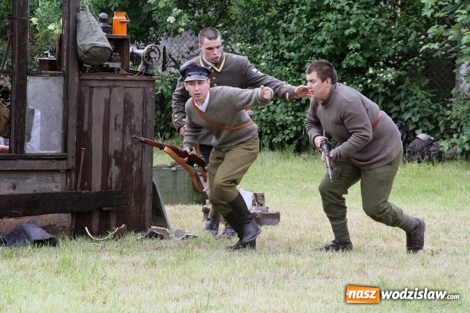 Zdjęcie w galerii na portalu naszwodzislaw.com: Inscenizacja Powstańcza w Bukowie - fotorelacja wiadomości z regionu