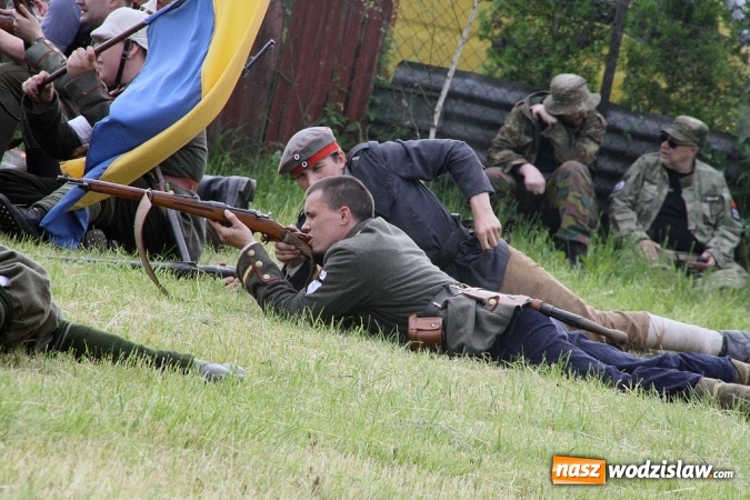 Zdjęcie w galerii na portalu naszwodzislaw.com: Inscenizacja Powstańcza w Bukowie - fotorelacja wiadomości z regionu