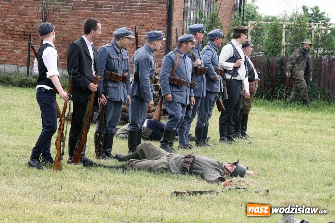 Zdjęcie w galerii na portalu naszwodzislaw.com: Inscenizacja Powstańcza w Bukowie - fotorelacja wiadomości z regionu