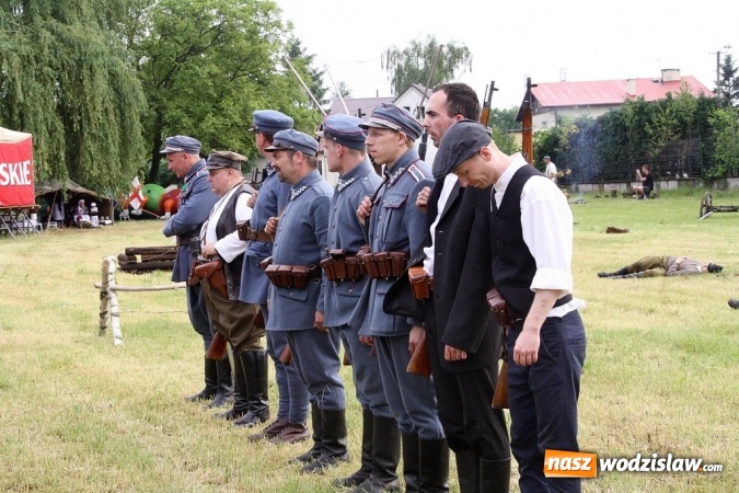 Zdjęcie w galerii na portalu naszwodzislaw.com: Inscenizacja Powstańcza w Bukowie - fotorelacja wiadomości z regionu