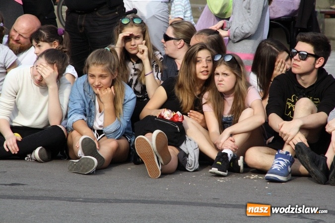 Zdjęcie w galerii na portalu naszwodzislaw.com: Festiwal Kolorów zagościł do Wodzisławia wiadomości z regionu