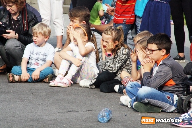 Zdjęcie w galerii na portalu naszwodzislaw.com: Festiwal Kolorów zagościł do Wodzisławia wiadomości z regionu