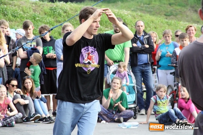 Zdjęcie w galerii na portalu naszwodzislaw.com: Festiwal Kolorów zagościł do Wodzisławia wiadomości z regionu