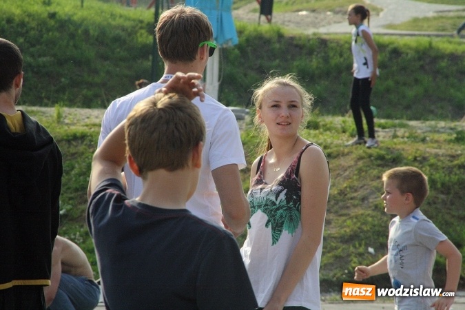 Zdjęcie w galerii na portalu naszwodzislaw.com: Festiwal Kolorów zagościł do Wodzisławia wiadomości z regionu