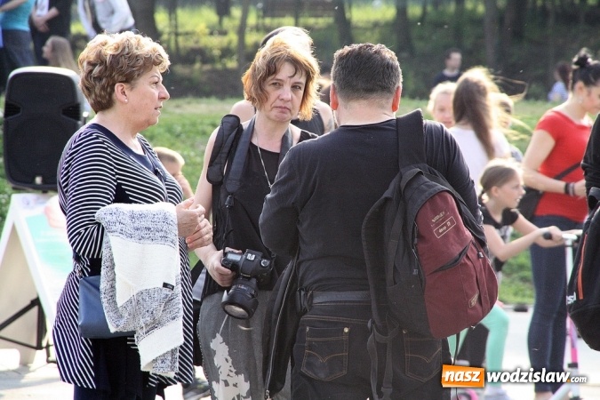 Zdjęcie w galerii na portalu naszwodzislaw.com: Festiwal Kolorów zagościł do Wodzisławia wiadomości z regionu