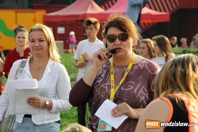 Zdjęcie w galerii na portalu naszwodzislaw.com: Festiwal Kolorów zagościł do Wodzisławia wiadomości z regionu