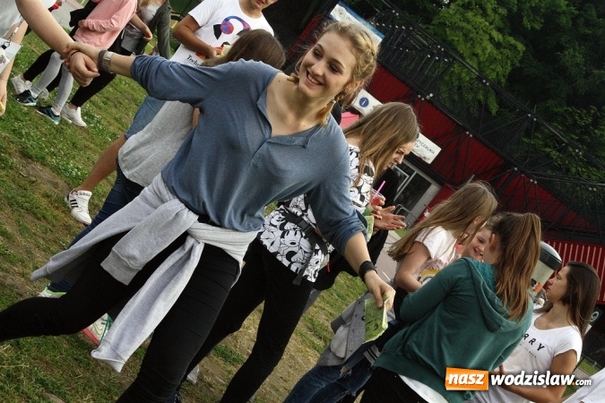 Zdjęcie w galerii na portalu naszwodzislaw.com: Festiwal Kolorów zagościł do Wodzisławia wiadomości z regionu