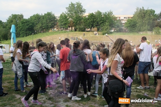 Zdjęcie w galerii na portalu naszwodzislaw.com: Festiwal Kolorów zagościł do Wodzisławia wiadomości z regionu