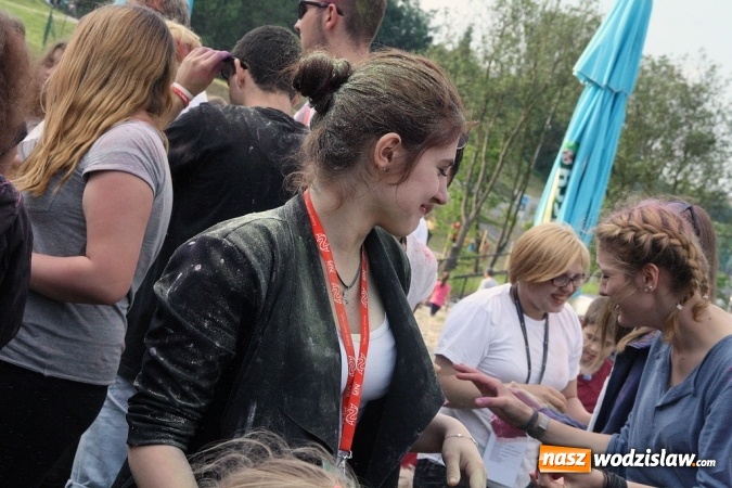 Zdjęcie w galerii na portalu naszwodzislaw.com: Festiwal Kolorów zagościł do Wodzisławia wiadomości z regionu