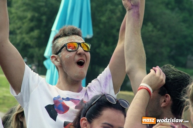 Zdjęcie w galerii na portalu naszwodzislaw.com: Festiwal Kolorów zagościł do Wodzisławia wiadomości z regionu