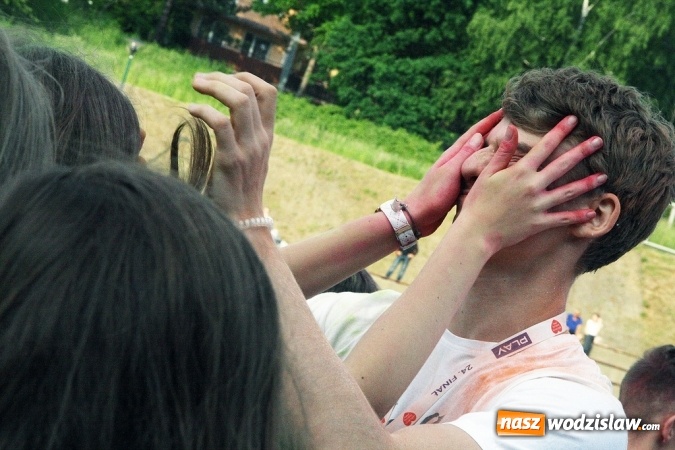 Zdjęcie w galerii na portalu naszwodzislaw.com: Festiwal Kolorów zagościł do Wodzisławia wiadomości z regionu