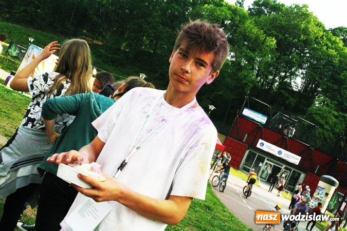 Zdjęcie w galerii na portalu naszwodzislaw.com: Festiwal Kolorów zagościł do Wodzisławia wiadomości z regionu