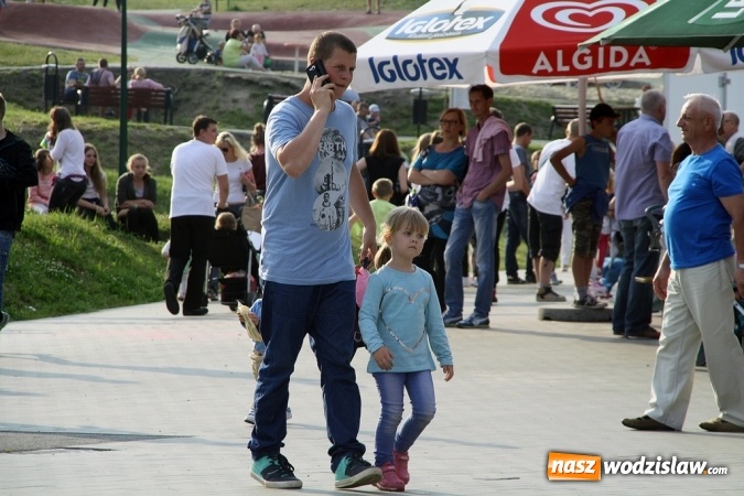 Zdjęcie w galerii na portalu naszwodzislaw.com: Festiwal Kolorów zagościł do Wodzisławia wiadomości z regionu