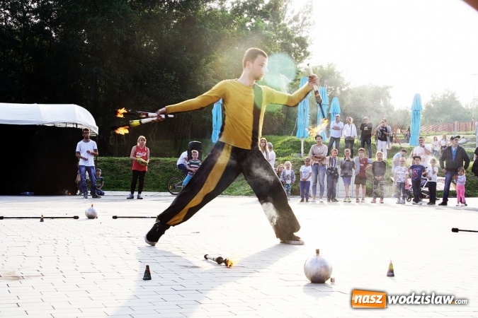 Zdjęcie w galerii na portalu naszwodzislaw.com: Festiwal Kolorów zagościł do Wodzisławia wiadomości z regionu