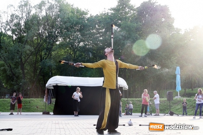 Zdjęcie w galerii na portalu naszwodzislaw.com: Festiwal Kolorów zagościł do Wodzisławia wiadomości z regionu