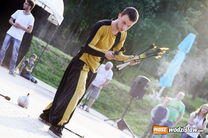 Zdjęcie w galerii na portalu naszwodzislaw.com: Festiwal Kolorów zagościł do Wodzisławia wiadomości z regionu