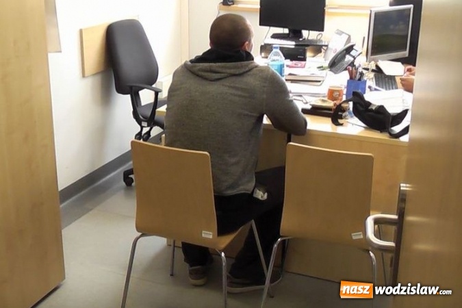 Zdjęcie w galerii na portalu naszwodzislaw.com: Osiem osób z Pszowa i Rybnika aresztowanych za usiłowanie zabójstwa. Zaatakowali 34-latka siekierą, maczetą oraz nożami wiadomości z regionu