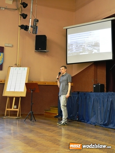 Zdjęcie w galerii na portalu naszwodzislaw.com: Dzień Patrona w I Liceum Ogólnokształcącym w Wodzisławiu Śl.  wiadomości z regionu