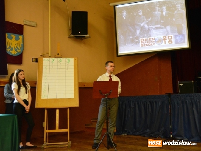 Zdjęcie w galerii na portalu naszwodzislaw.com: Dzień Patrona w I Liceum Ogólnokształcącym w Wodzisławiu Śl.  wiadomości z regionu