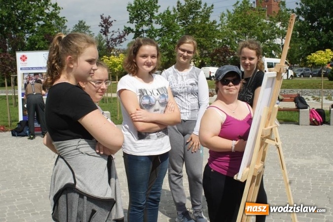 Zdjęcie w galerii na portalu naszwodzislaw.com: Plener malarski Caritasu w Parku w Mszanie wiadomości z regionu