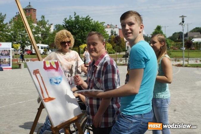 Zdjęcie w galerii na portalu naszwodzislaw.com: Plener malarski Caritasu w Parku w Mszanie wiadomości z regionu