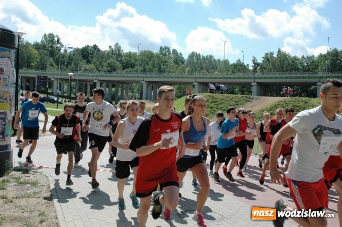 Zdjęcie w galerii na portalu naszwodzislaw.com: Wybijali rytm 