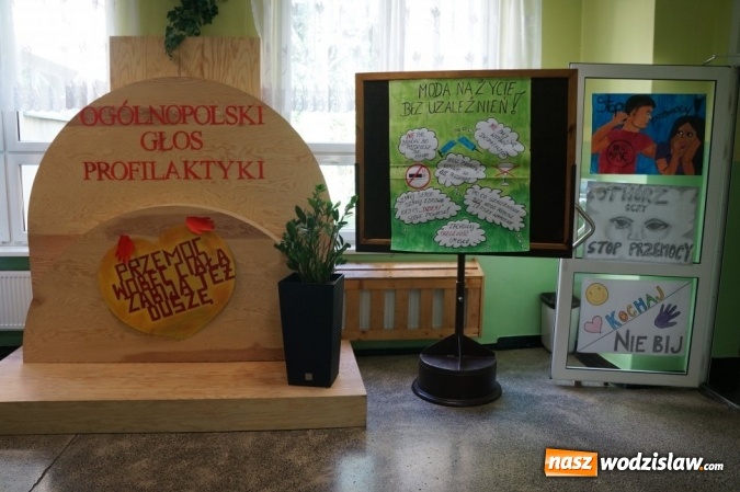 Zdjęcie w galerii na portalu naszwodzislaw.com: Wybijali rytm 