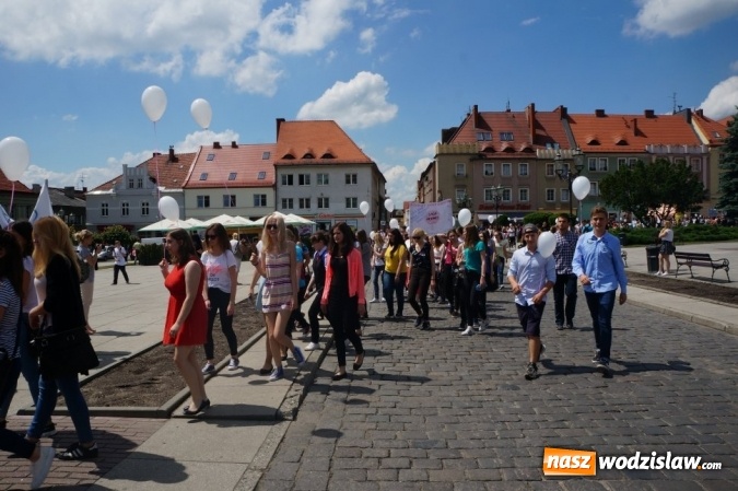 Zdjęcie w galerii na portalu naszwodzislaw.com: Wybijali rytm 