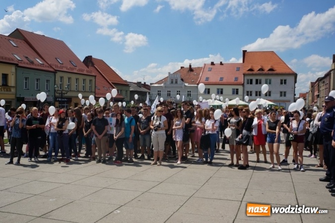 Zdjęcie w galerii na portalu naszwodzislaw.com: Wybijali rytm 