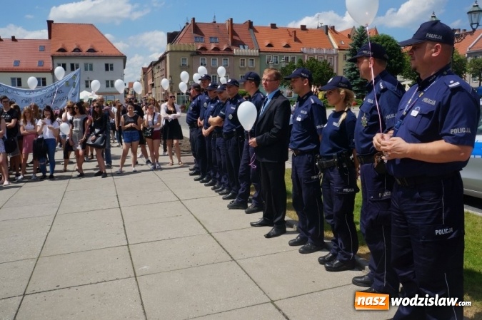 Zdjęcie w galerii na portalu naszwodzislaw.com: Wybijali rytm 