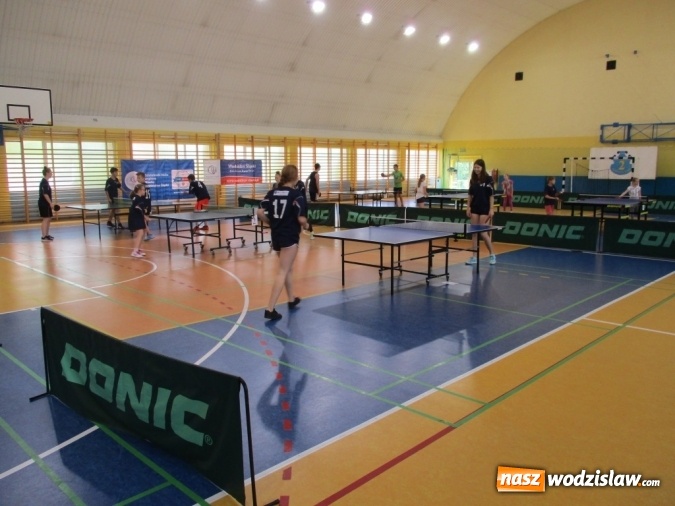 Zdjęcie w galerii na portalu naszwodzislaw.com: Rozegrali turniej tenisa stołowego z okazji Dnia Dziecka  wiadomości z regionu