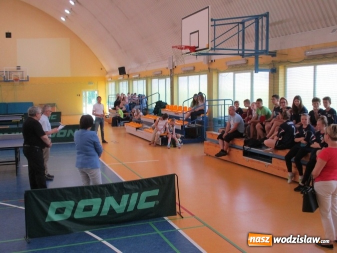 Zdjęcie w galerii na portalu naszwodzislaw.com: Rozegrali turniej tenisa stołowego z okazji Dnia Dziecka  wiadomości z regionu