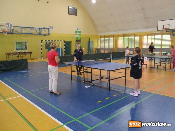 Zdjęcie w galerii na portalu naszwodzislaw.com: Rozegrali turniej tenisa stołowego z okazji Dnia Dziecka  wiadomości z regionu