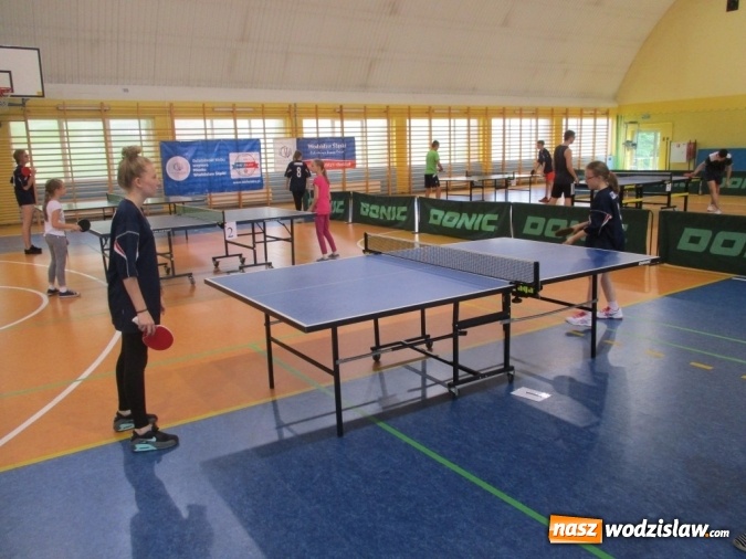 Zdjęcie w galerii na portalu naszwodzislaw.com: Rozegrali turniej tenisa stołowego z okazji Dnia Dziecka  wiadomości z regionu